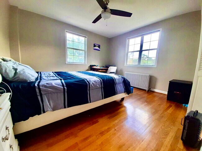 Foto del edificio - 1304 N Meade St