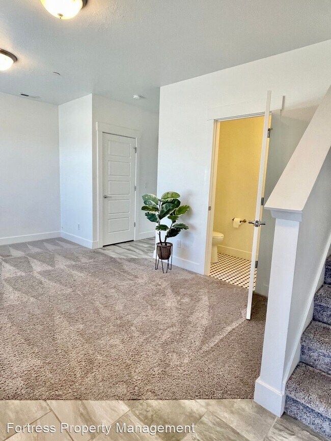 Building Photo - 2 br, 3 bath House - 1170 W Clark Ln