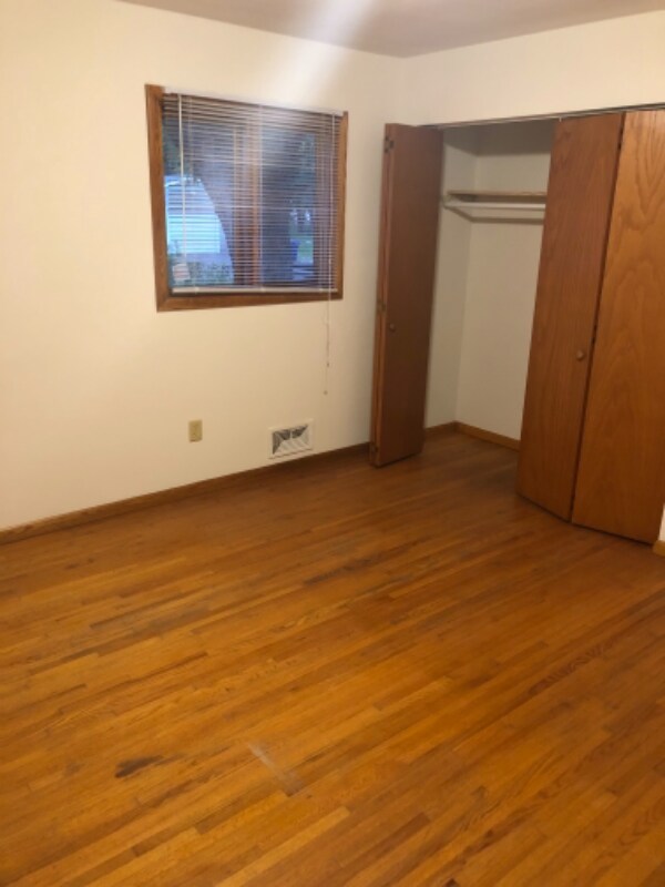 Foto del edificio - 538 Van Buren Ave