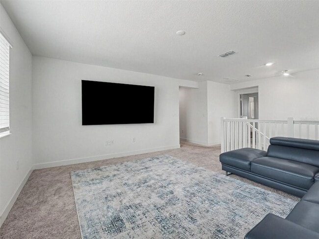 Foto del edificio - 905 Overpool Ave
