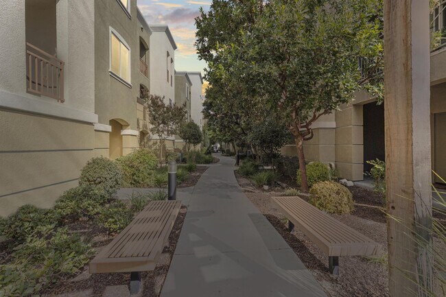 Foto del edificio - 4728 Norris Canyon Rd