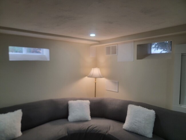 Foto del edificio - Charming 1BR House in Fairhaven