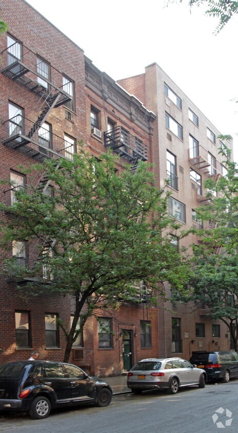 Building Photo - 421 E 80th St