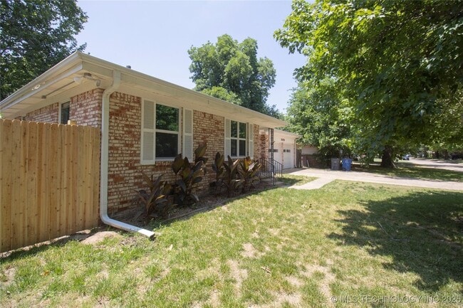 Building Photo - 5678 S Yorktown Pl