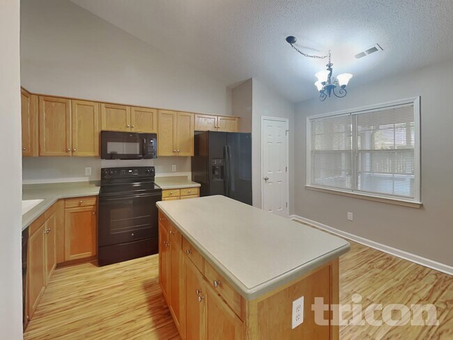 Building Photo - 332 Glenridge Ct