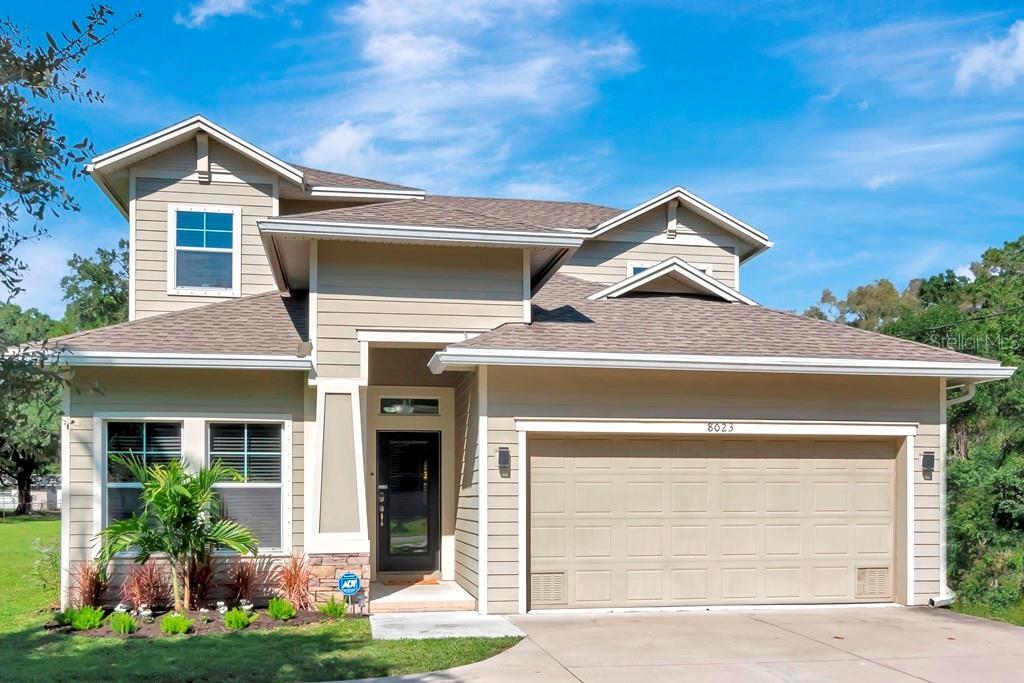 Foto principal - 8023 Interbay Blvd