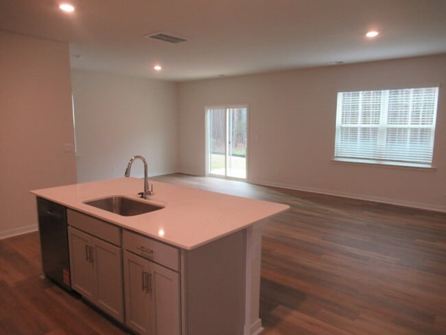 Building Photo - For Rent in Lincolnton — Spacious and modern 4-bedroom, 2.5 bath two story home designed for open...