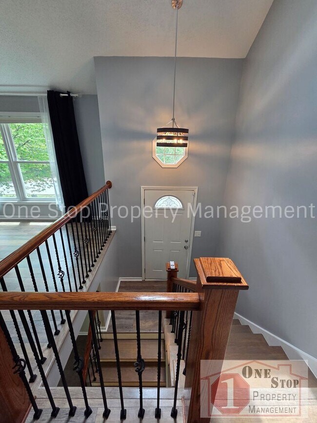 Foto del edificio - Beautiful 3 Bedroom 2.5 Bathroom in KCMO!