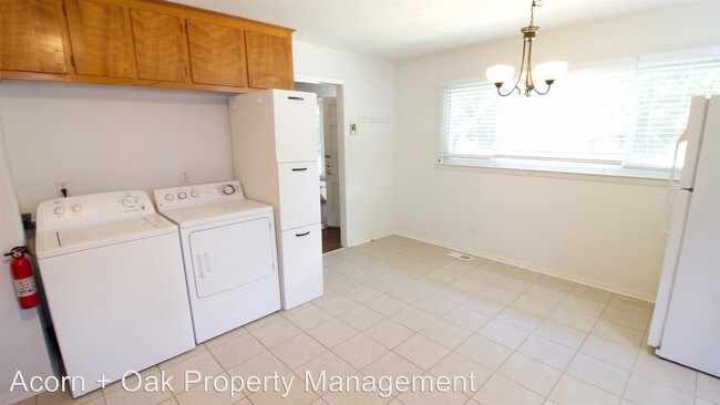 Foto del edificio - 2 br, 1 bath House - 5131 Lundy Drive