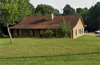 Building Photo - 1726 Kirkland Rd