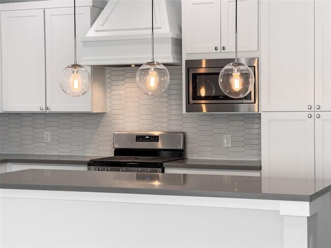 Foto del edificio - 1602 Westside Gardens Ln