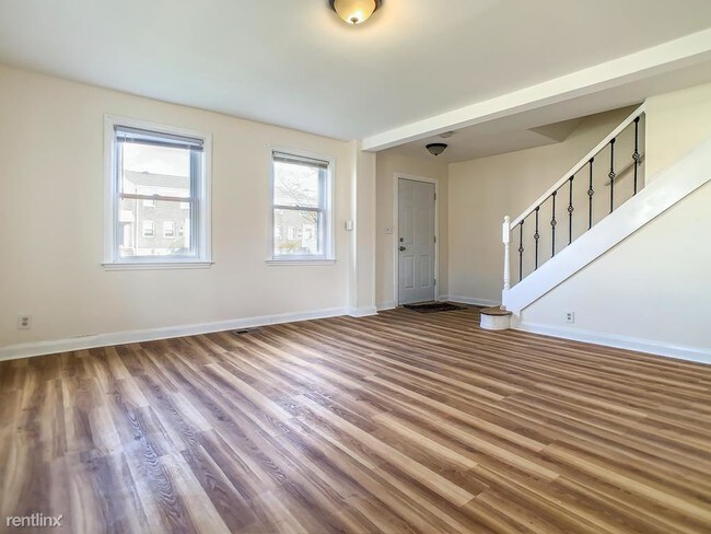 Foto del edificio - 3 br, 2 bath Townhome - 2900 Cornwall Rd