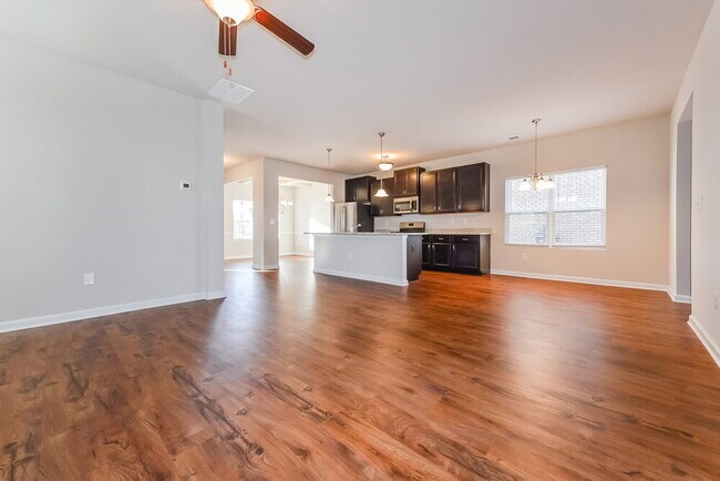 Foto del edificio - 461 Townsend Bend