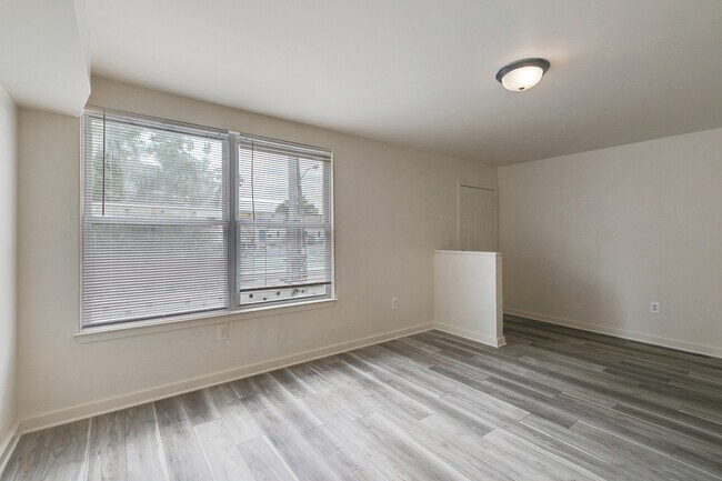 Foto del edificio - 759 N Preston St