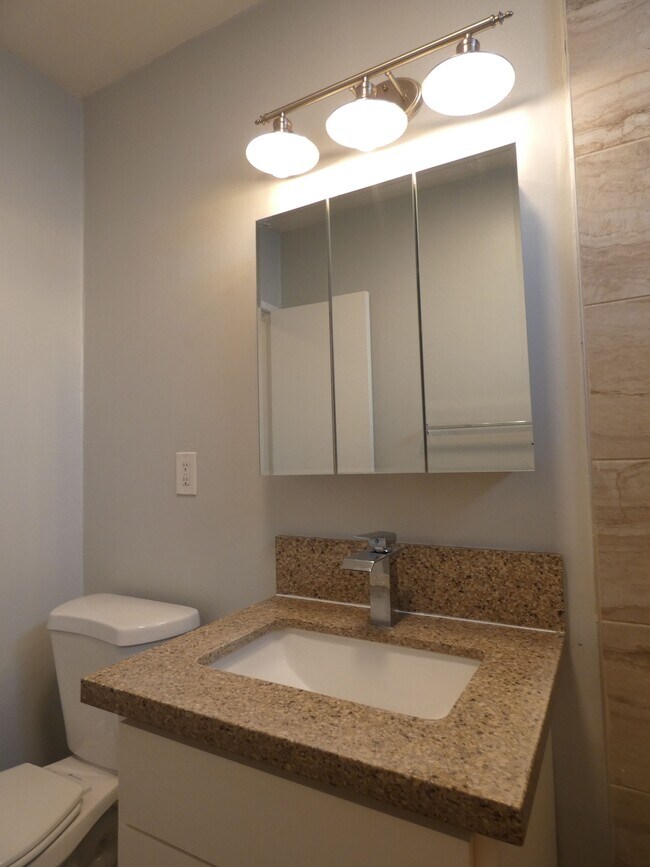 Foto del edificio - 9318 Artesia Blvd