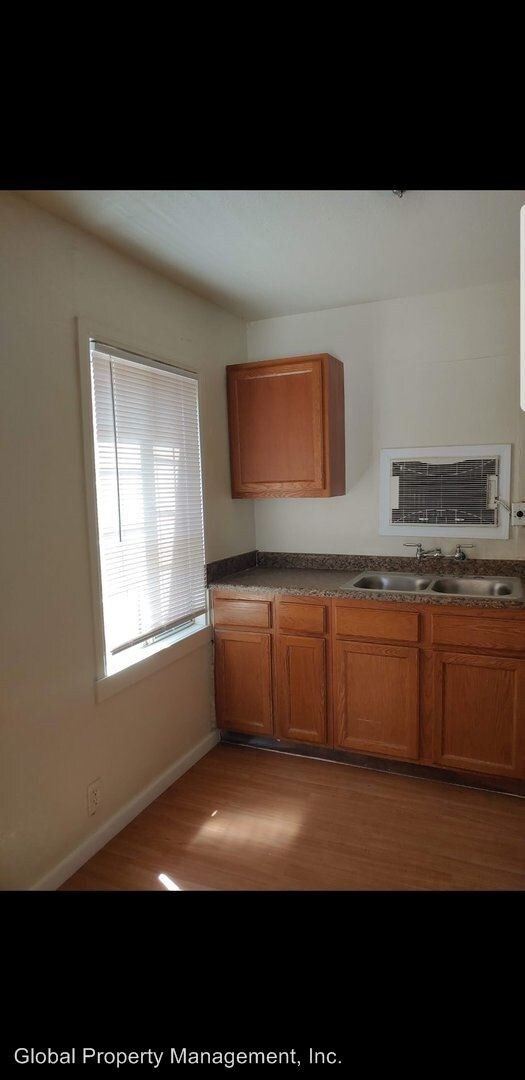 Foto del edificio - 17442 N D St