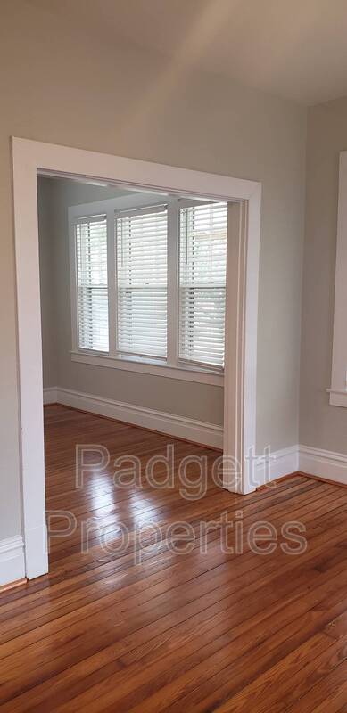 Foto del edificio - 506 Cheatwood Ave