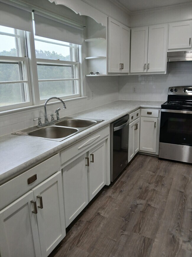 Foto del edificio - 3261 Marion Rd