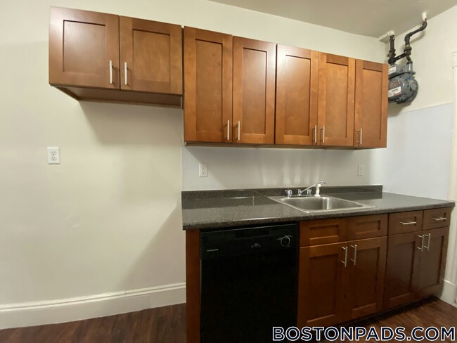 Building Photo - 1167 Boylston St