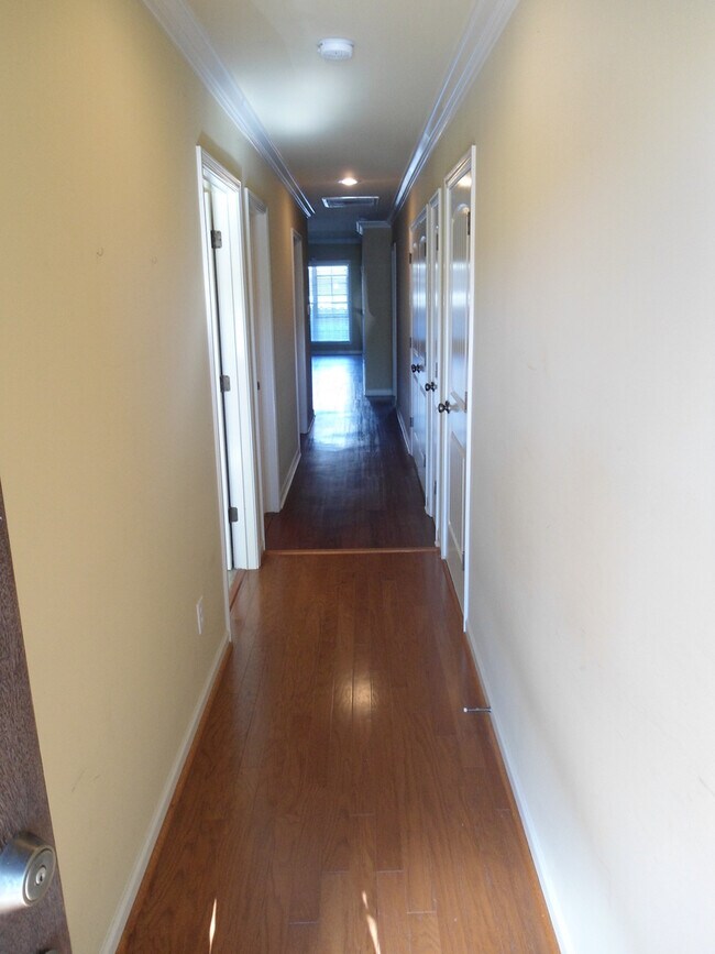 Foto del edificio - Home for Rent in McCalla! Available to Vie...