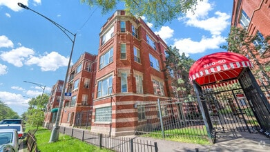 Building Photo - 5142 S King Dr