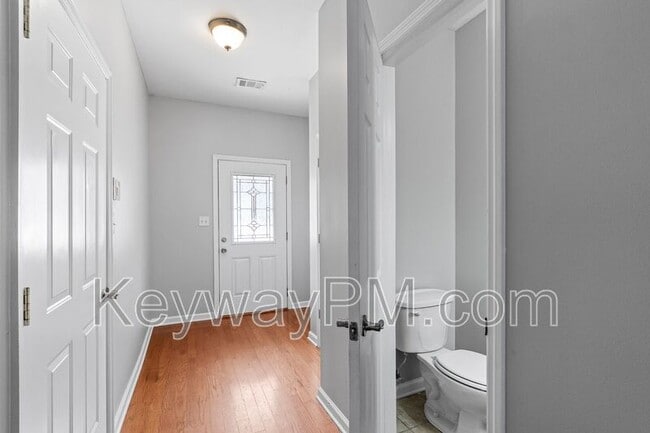 Building Photo - 2207 River Park Ct