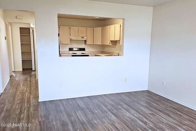 Foto del edificio - 6069 N Rockland Dr