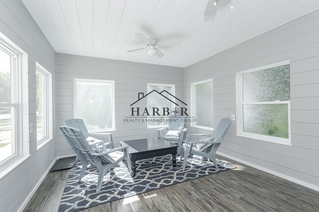 Foto del edificio - Furnished SE Rochester Home Available Now!