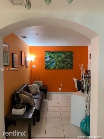 Foto del edificio - 3 br, 2 bath Condo - 8930 W Flagler St 102