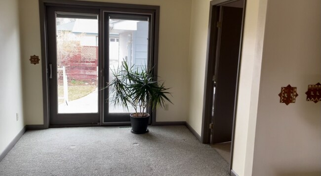 Foto del edificio - 567 Wood St