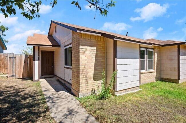 Foto del edificio - 1134 Orchard Park Cir