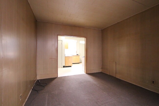 Building Photo - 1116 W Polk St