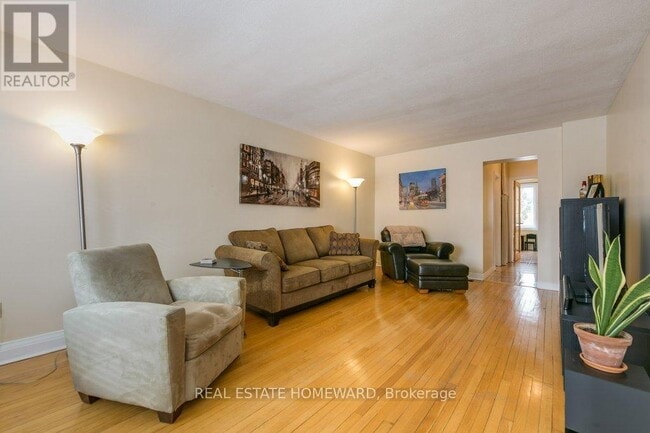 Building Photo - 87 Ashbourne Dr