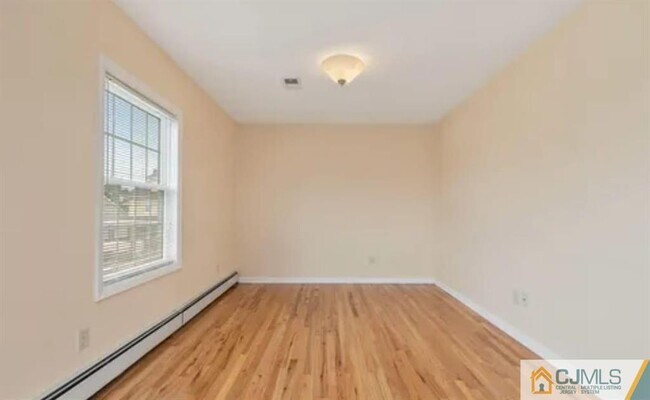 Foto del edificio - 64 Atlantic St