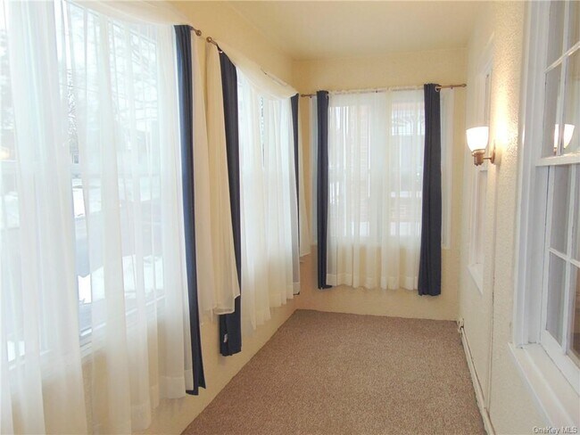 Foto del edificio - 60 Paulding Ave