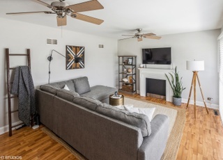 Family Room - 407 N Wilke Rd