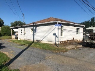 Building Photo - 205 Lancaster St