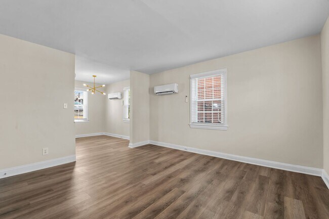 Foto del edificio - Spacious 1 Bedroom Duplex in Trinity Park,...