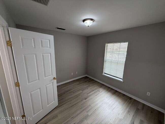 Building Photo - 718 Ginger Mill Dr