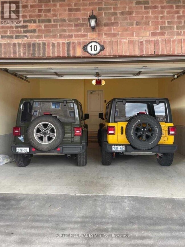 Photo du bâtiment - 10 John Greene Ln