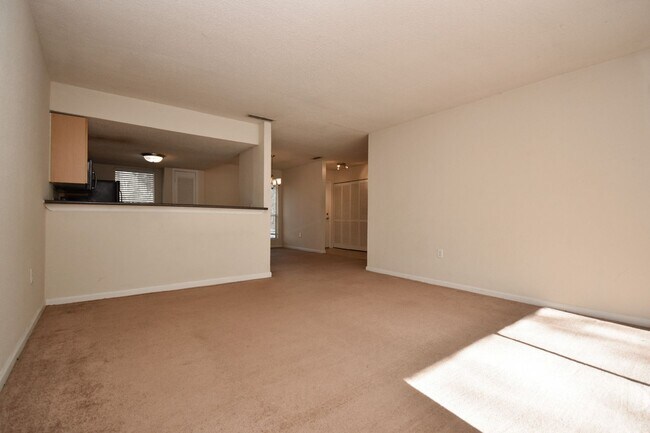 Foto del edificio - 1810 NW 23rd Blvd