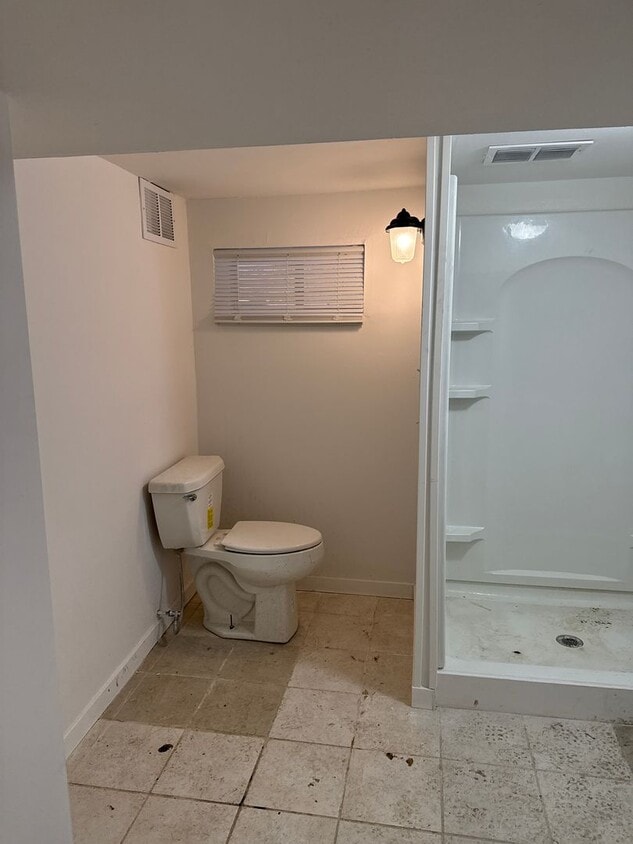 Foto del edificio - 328 W Mason St