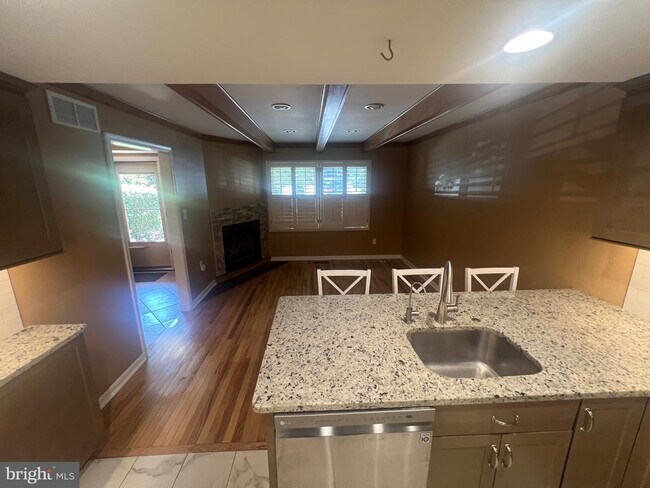 Building Photo - 86 Bunker Hill Ct