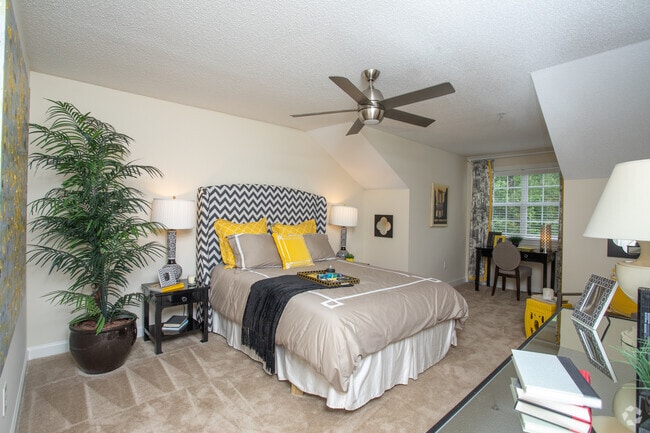 3BR, 3.5BA - 2071SF - Gables Montclair Apartments