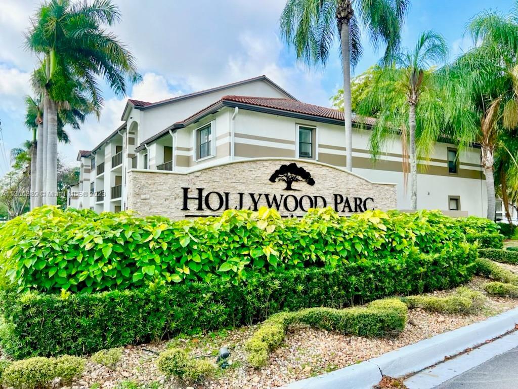 650 S Park Rd Unit 525, Hollywood, FL 33021 Condo for Rent in