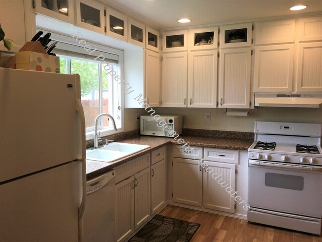 Building Photo - 3 bedroom East Helena Home for Rent