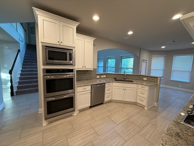Building Photo - 27027 Oleander Chase