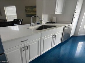 Building Photo - 5928 Sand Wedge Ln
