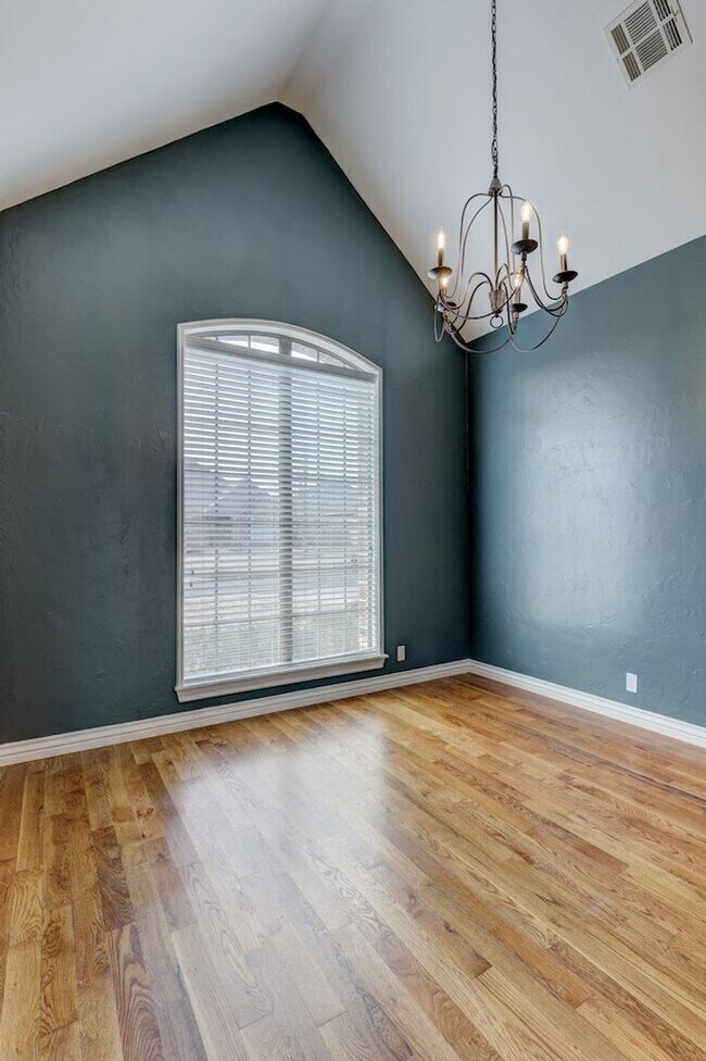 Foto del edificio - 4 Bedroom South Edmond Home For Rent