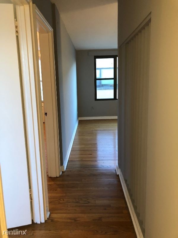 Foto del edificio - 6218 N Whipple St